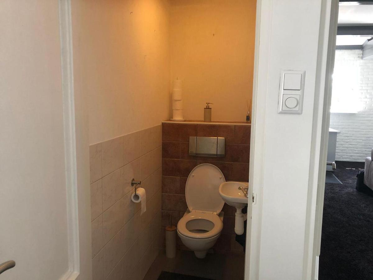 Unique In With Large Garden Chalet *