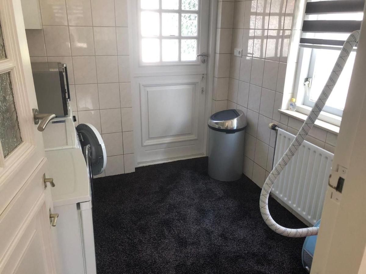 Unique In With Large Garden Chalet *